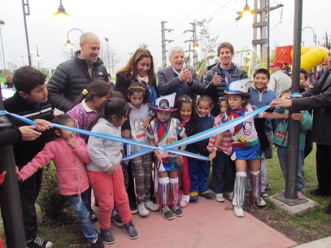 Luis Andreotti inauguró la plaza “Santa Rosa de Lima”