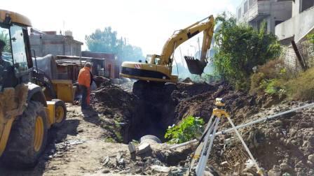 Avanzan las obras cloacales para los vecinos del barrio Cina Cina Avanzan las obras cloacales para los vecinos del barrio Cina Cina