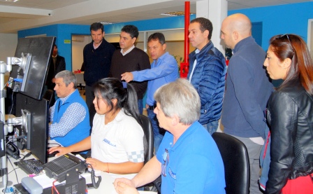 Jorge Macri con Walter Festa, Leonardo Coppola, Gisele González y Leonardo Rial en la puerta del Centro Barrial de Juventud. Jorge Macri con Walter Festa, Leonardo Coppola, Gisele González y Leonardo Rial en la puerta del Centro Barrial de Juventud.