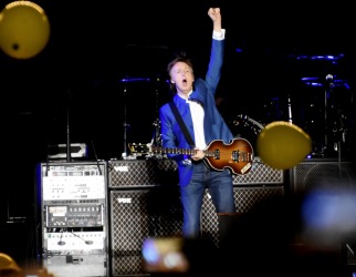 Paul McCartney cautivó a los cordobeses en el primero de los tres shows que brindará en el país Paul McCartney cautivó a los cordobeses en el primero de los tres shows que brindará en el país