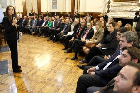 Vidal se reúne con Senadores Nacionales bonaerenses por el reclamo del Fondo del Conurbano Vidal se reúne con Senadores Nacionales bonaerenses por el reclamo del Fondo del Conurbano