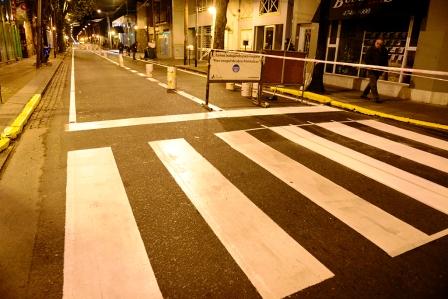 San Fernando sigue renovando la pintura vial en las principales avenidas San Fernando sigue renovando la pintura vial en las principales avenidas
