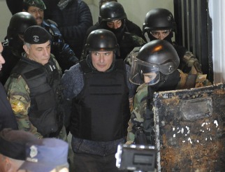 Detienen al ex número dos de De Vido cuando intentaba esconder millones de dólares en un convento Detienen al ex número dos de De Vido cuando intentaba esconder millones de dólares en un convento
