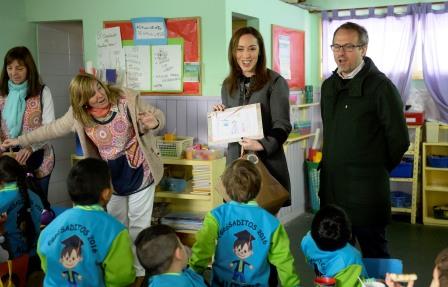 La gobernadora de la Provincia de Buenos Aires, María Eugenia Vidal, junto al intendente de Tres de Febrero, Diego Valenzuela, presentó hoy el Programa La gobernadora de la Provincia de Buenos Aires, María Eugenia Vidal, junto al intendente de Tres de Febrero, Diego Valenzuela, presentó hoy el Programa