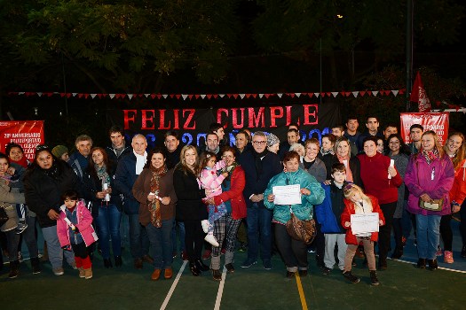 Nuevo playón multiuso en el polideportivo General Güemes de Benavídez Nuevo playón multiuso en el polideportivo General Güemes de Benavídez