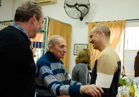 La institución de Victoria festejó con un gran almuerzo para los socios en su sede (Martín Rodríguez y Brandsen). El Presidente del HCD, Santiago Aparicio, entregó una placa conmemorativa en representación de la Comuna. 