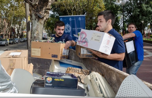 Tercera Jornada de Recolección de Residuos Electrónicos en San Isidro Tercera Jornada de Recolección de Residuos Electrónicos en San Isidro