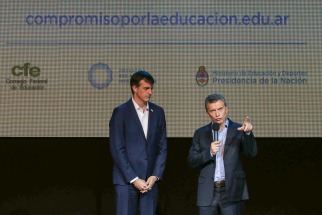 Macri lanzó un plan un educativo nacional que busca evaluar a docentes, alumnos y escuelas Macri lanzó un plan un educativo nacional que busca evaluar a docentes, alumnos y escuelas