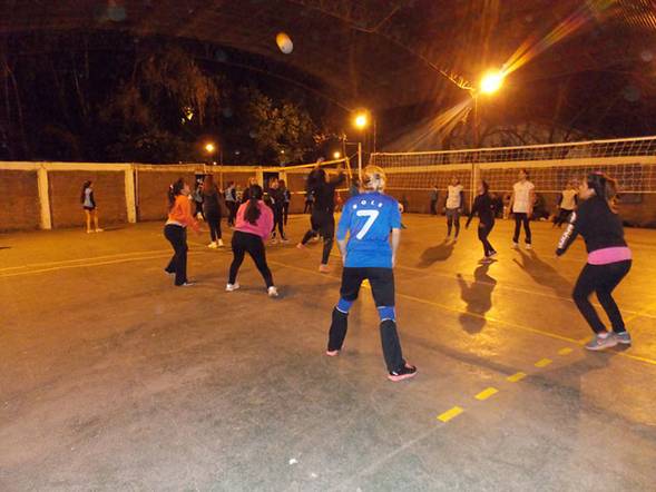 Se jugó en San Isidro el primer torneo municipal de vóley para adultos Se jugó en San Isidro el primer torneo municipal de vóley para adultos