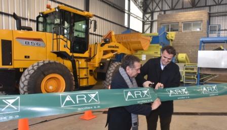 Katopodis y Barañao en la inauguración de una planta productora de combustible alternativo en San Martín Katopodis y Barañao en la inauguración de una planta productora de combustible alternativo en San Martín