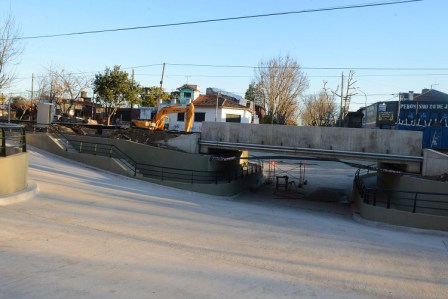 Tigre avanza con la construcción de un nuevo paso bajo nivel en las vías del ferrocarril Mitre