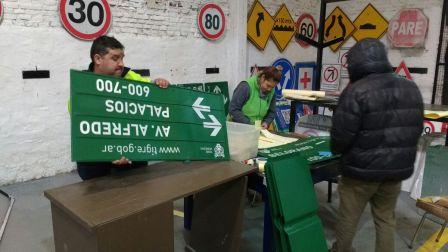Continúa la renovación de la señalética vial en todo Tigre Continúa la renovación de la señalética vial en todo Tigre