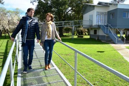 El Diputado Provincial Juan Andreotti acompañó a la Secretaria de Medio Ambiente y Salud Pública, Alicia Aparicio, en una recorrida por las únicas 4 dependencias sanitarias presentes en el Delta, en donde se completó la mayoría de las obras de remodelación y planifican incorporar nuevos servicios. El Diputado Provincial Juan Andreotti acompañó a la Secretaria de Medio Ambiente y Salud Pública, Alicia Aparicio, en una recorrida por las únicas 4 dependencias sanitarias presentes en el Delta, en donde se completó la mayoría de las obras de remodelación y planifican incorporar nuevos servicios.