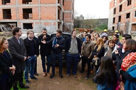 Tras pedidos del Municipio, la Provincia reactivó la construcción de 194 viviendas en San fernando Tras pedidos del Municipio, la Provincia reactivó la construcción de 194 viviendas en San fernando