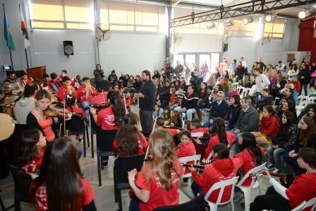 Orquestas de Tigre unieron música y solidaridad
