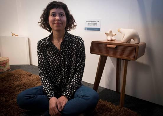 La artista Lola Goldstein fue la ganadora de la quinta edición del “Premio Adquisición Municipalidad de San Isidro”.
La artista Lola Goldstein fue la ganadora de la quinta edición del “Premio Adquisición Municipalidad de San Isidro”.