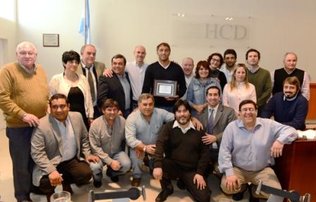 El HCD de San Fernando reconoció al “Chapa” Retegui por la obtención del oro en Río 2016 El HCD de San Fernando reconoció al “Chapa” Retegui por la obtención del oro en Río 2016