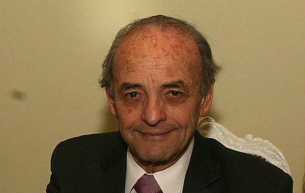 El juez Juan Carlos Hitters dejará la Suprema Corte de la Provincia de Buenos Aires el próximo 31 de octubre El juez Juan Carlos Hitters dejará la Suprema Corte de la Provincia de Buenos Aires el próximo 31 de octubre