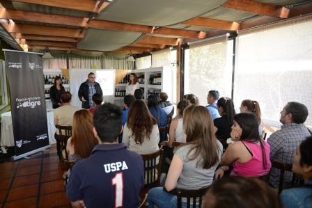 Tigre realizó la primera capacitación inclusiva para formar mozos y camareras Tigre realizó la primera capacitación inclusiva para formar mozos y camareras
