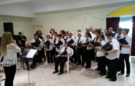 El presidente del Concejo Deliberante de San Isidro, Carlos Castellano, participó del festejo por el 11º Aniversario del Coro de la Sociedad Italiana y Socorros Mutuos y Cultural Dante Alighieri de San Isidro, en su sede de Don Bosco 57.
El presidente del Concejo Deliberante de San Isidro, Carlos Castellano, participó del festejo por el 11º Aniversario del Coro de la Sociedad Italiana y Socorros Mutuos y Cultural Dante Alighieri de San Isidro, en su sede de Don Bosco 57.