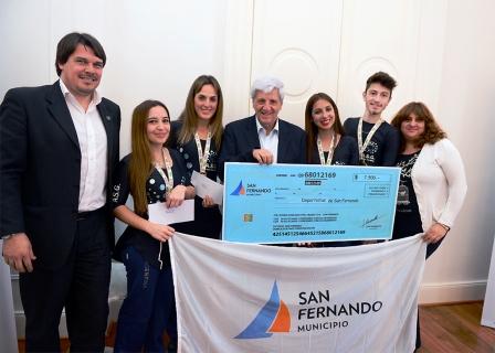 San Fernando entregó una ayuda económica a jóvenes patinadores que competirán en Italia San Fernando entregó una ayuda económica a jóvenes patinadores que competirán en Italia