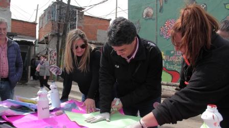Jorge Macri participó en una jornada de muralismo en Las Flores