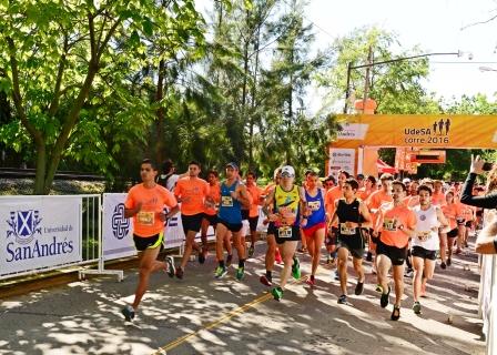 Multitudinaria participaron en la Maratón “UdeSA Corre” en San Fernando 