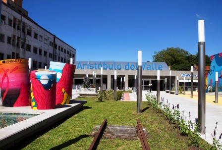 Mauricio y Jorge Macri, junto a Vidal, inauguraron la puesta en valor de la estación Aristóbulo del Valle Mauricio y Jorge Macri, junto a Vidal, inauguraron la puesta en valor de la estación Aristóbulo del Valle