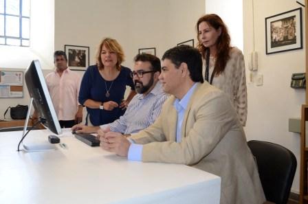 Jorge Macri, al presentar la digitalización de los archivos históricos VL en la Torre Ader de Villa Adelina ante los vecinos e historiadores presentes.