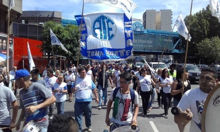 Masiva marcha de ATE Zona Norte por avenida Maipú. Masiva marcha de ATE Zona Norte por avenida Maipú.