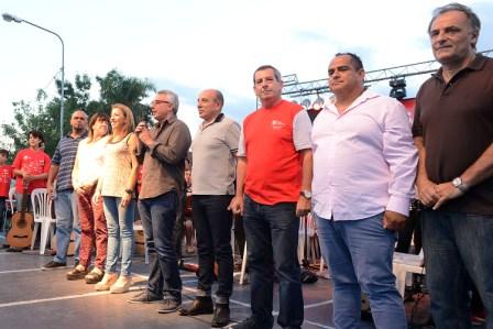 La comunidad de Ricardo Rojas festejó su 58° aniversario a pura música
