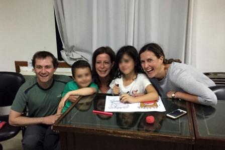 Video: Cómo recatan en Tigre a los dos niños chilenos retenidos por su padre Video: Cómo recatan en Tigre a los dos niños chilenos retenidos por su padre