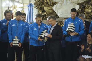 Los campeones de Copa Davis recibidos como héroes: desde Ezeiza hasta el obelisco y el balcón de la Casa Rosada Los campeones de Copa Davis recibidos como héroes: desde Ezeiza hasta el obelisco y el balcón de la Casa Rosada