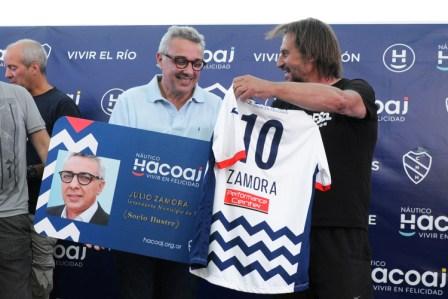 El Club Náutico Hacoaj celebró su cierre de año en Tigre El Club Náutico Hacoaj celebró su cierre de año en Tigre