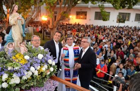 Tigre homenajeó a la Virgen María con su tradicional procesión náutica Tigre homenajeó a la Virgen María con su tradicional procesión náutica