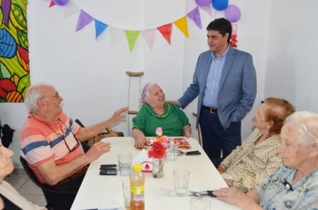 Jorge Macri entregó jubilaciones a vecinos de Munro Jorge Macri entregó jubilaciones a vecinos de Munro