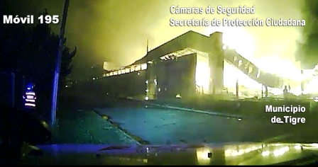 Video: Impactantes imágenes de voraz incendio de Don Torcuato