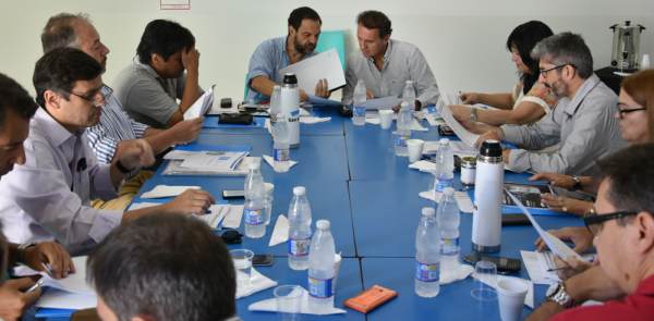 Katopodis encabezó la primera reunión de gabinete del año en Barrio Libertador. Katopodis encabezó la primera reunión de gabinete del año en Barrio Libertador.