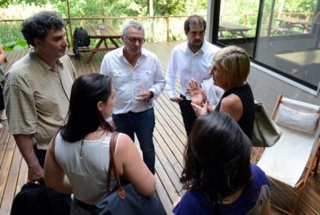 Representantes del Banco Interamericano de Desarrollo y el Comité de Cuenca del Río Reconquista recorrieron el Delta junto al intendente de Tigre.
Representantes del Banco Interamericano de Desarrollo y el Comité de Cuenca del Río Reconquista recorrieron el Delta junto al intendente de Tigre.