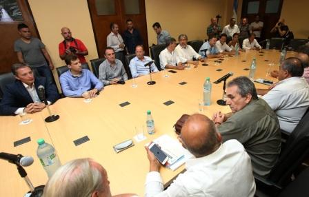 Durante el encuentro, los jefes comunales adhirieron a la movilización del 7 de marzo. “El gobierno se equivoca siempre para el mismo lado”, señaló el intendente de San Martín.
