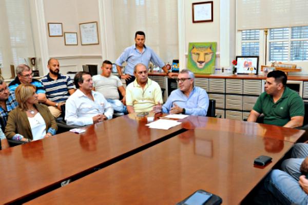 Manifestó el intendente de Tigre sobre la movilización de la CGT.  Los representantes del movimiento obrero agradecieron su apoyo para la movilización del 7 de marzo.
