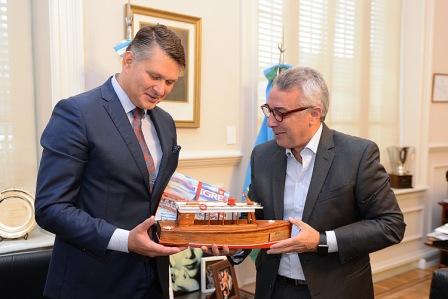 Julio Zamora recibió al embajador de República Checa Julio Zamora recibió al embajador de República Checa