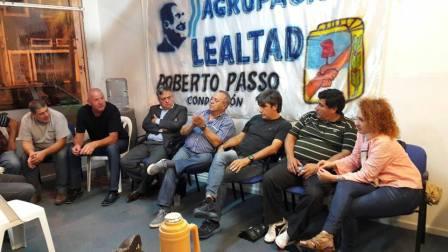 Roberto Passo ante unos 70 dirigentes y militantes de todas las localidades de Tigre Roberto Passo ante unos 70 dirigentes y militantes de todas las localidades de Tigre