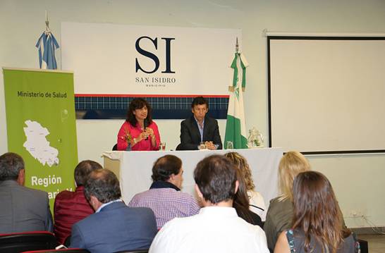 La ministra de Salud bonaerense Zulma Ortiz se reunió con el intendente Gustavo Posse, secretarios de Salud y directores de Hospitales de la Región V, que agrupa a 13 municipios.
La ministra de Salud bonaerense Zulma Ortiz se reunió con el intendente Gustavo Posse, secretarios de Salud y directores de Hospitales de la Región V, que agrupa a 13 municipios.