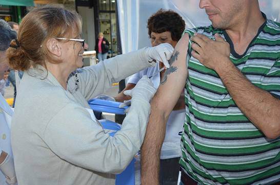 San Isidro lanza campaña de vacunación antigripal en la vía pública