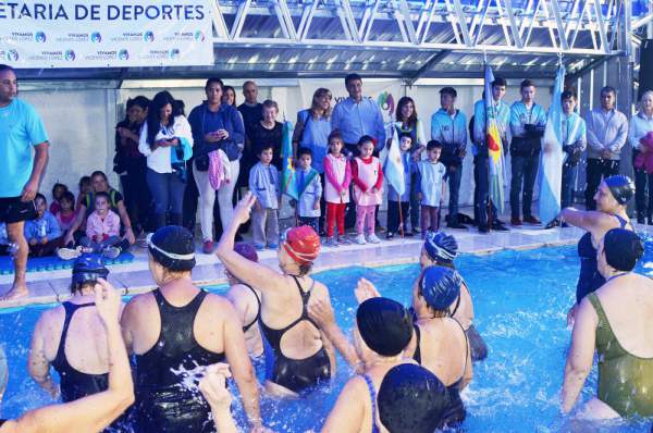 Jorge Macri inauguró la pileta cubierta infantil en el Polideportivo de Villa Adelina