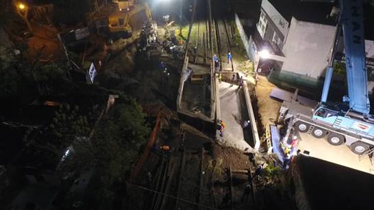 Montaron los puentes ferroviarios del túnel de calle España en San Isidro