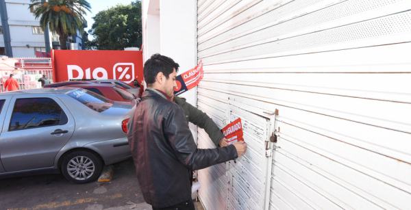 San Martín clausuró 10 sucursales del supermercado “Día” por falta de pago de tasas