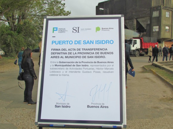 Firman la transferencia definitiva del puerto de San Isidro al municipio