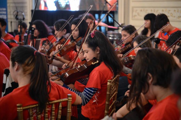 Entregan nuevos instrumentos a las orquestas infanto juveniles de Tigre